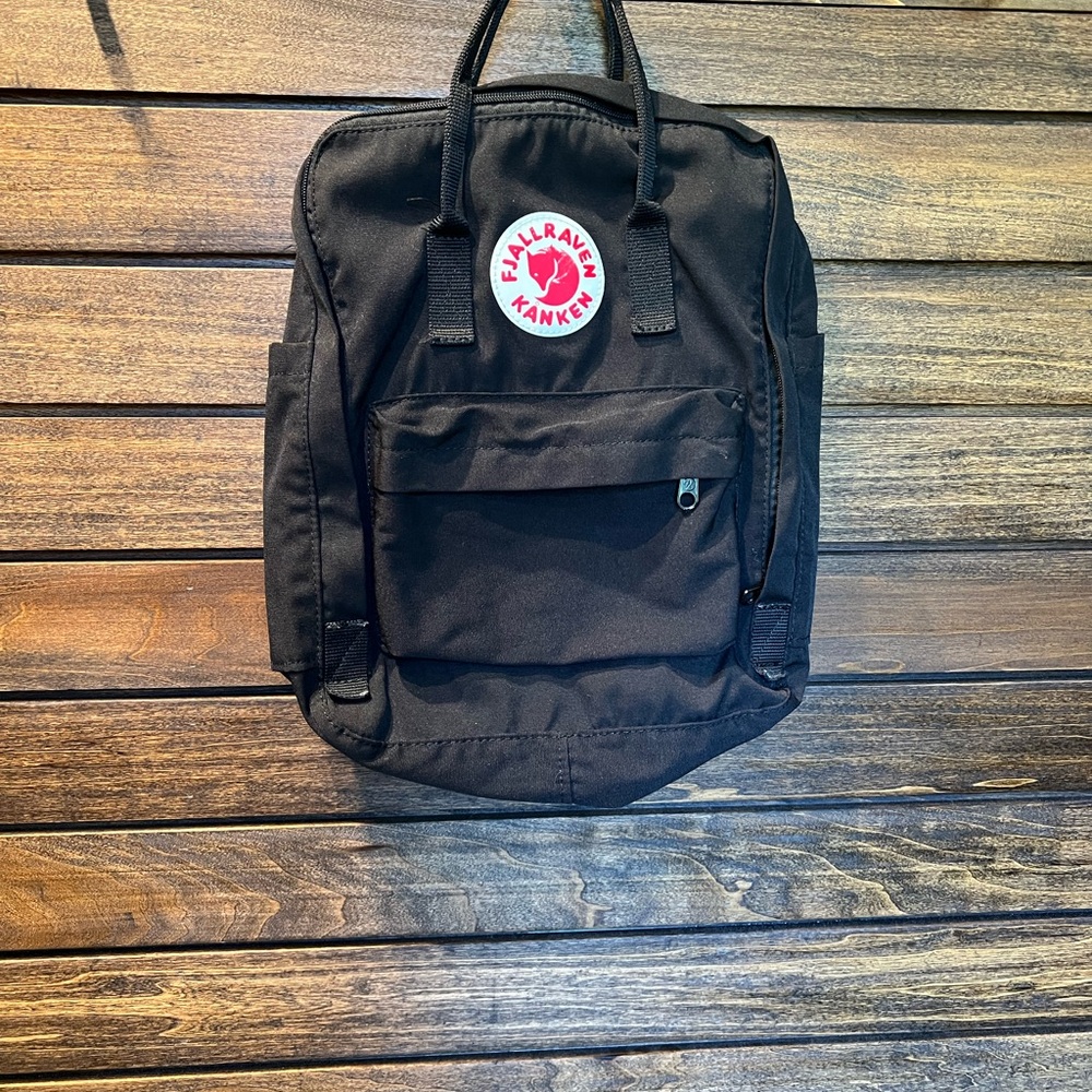 Kånken Black Backpack